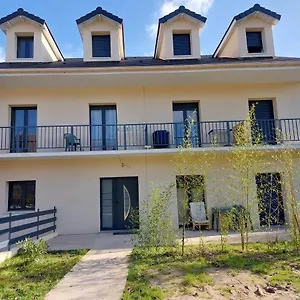 Maison d'hôtes De La Gare, Meublee, Longjumeau