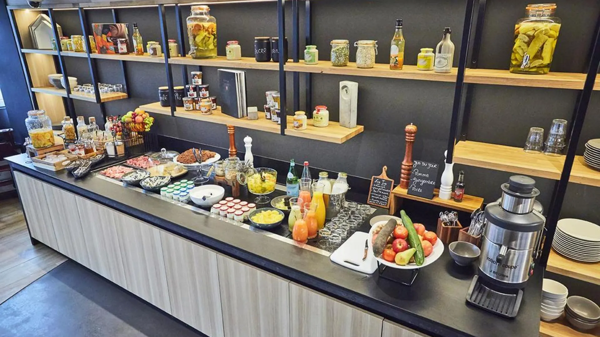 Hotel Campanile Le Bourget – Airport 4*,